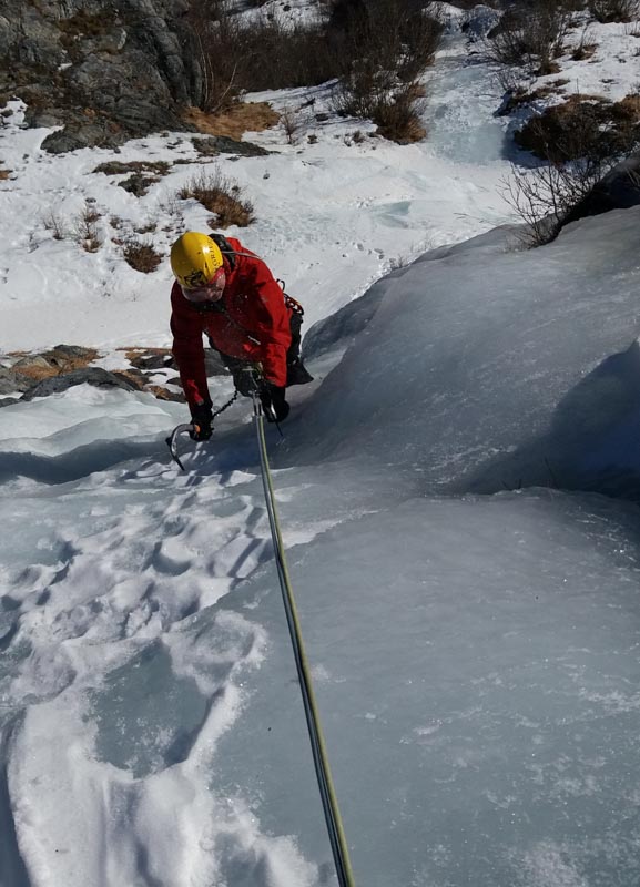 Corso base di cascate di ghiaccio 2022