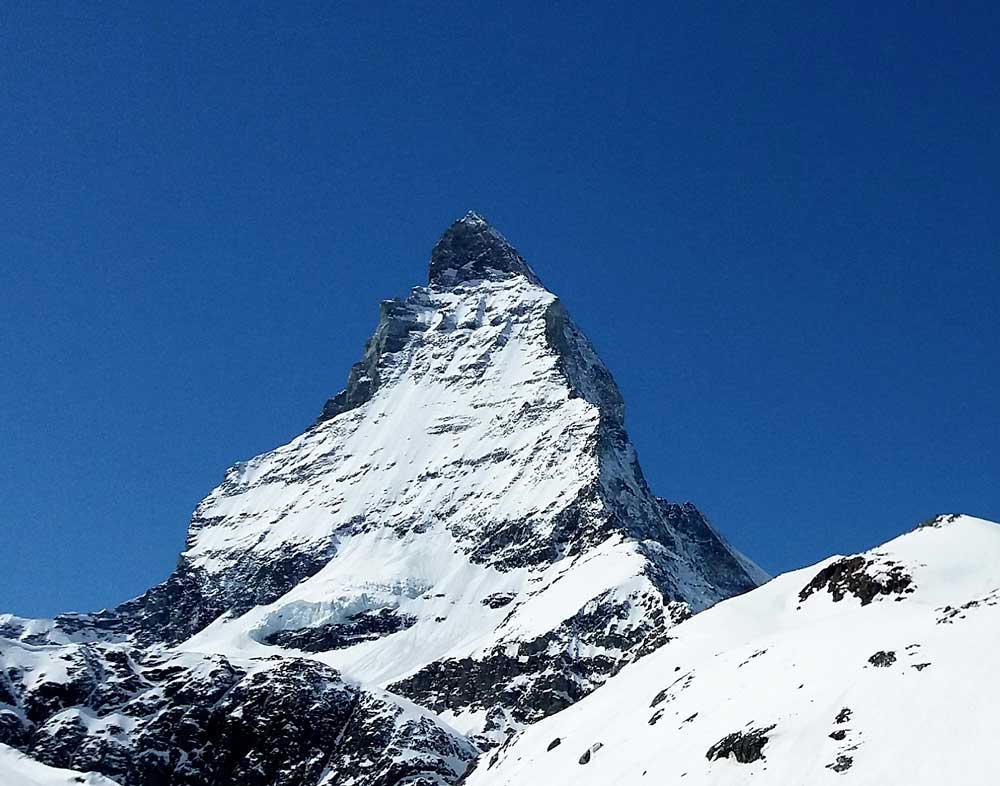 Cervino 4478m per la cresta Hornli, via normale svizzera.